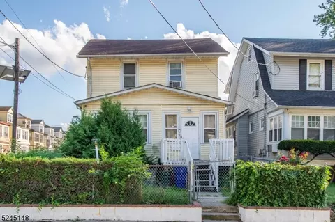 16 Vailsburg Ter, Newark, NJ 07106