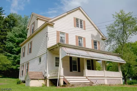 68 N Church Rd, Franklin, NJ 07416