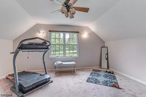 7 Codington Ln, Warren, NJ 07059 photo 17