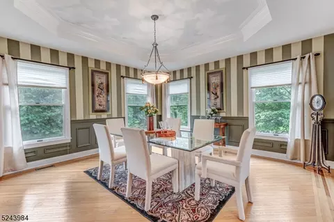 7 Codington Ln, Warren, NJ 07059 photo 6