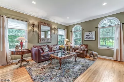 7 Codington Ln, Warren, NJ 07059 photo 5