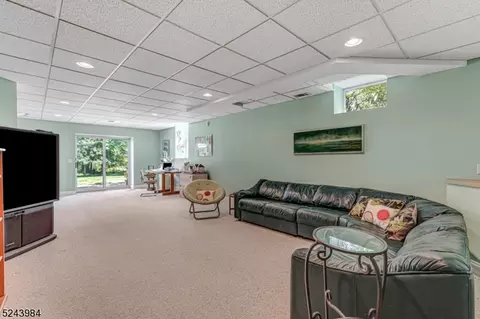 7 Codington Ln, Warren, NJ 07059 photo 26