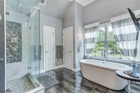 7 Codington Ln, Warren, NJ 07059 photo 18