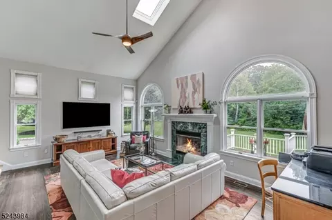 7 Codington Ln, Warren, NJ 07059 photo 11