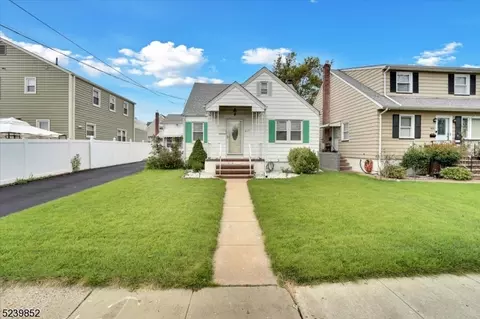 812 Knopf St, Linden, NJ 07036
