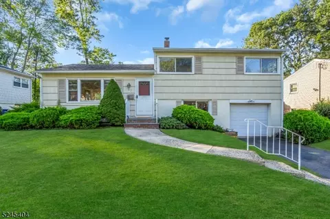 57 Glenwood Rd, Fanwood, NJ 07023
