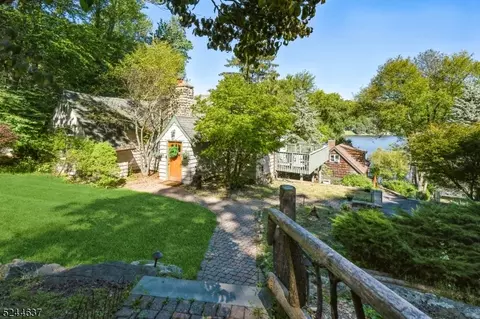 494 E Shore Trl, Sparta, NJ 07871