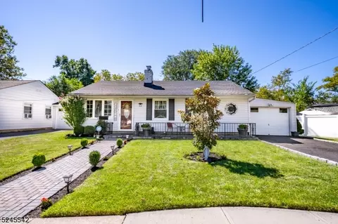 412 Raleigh Rd, Rahway, NJ 07065