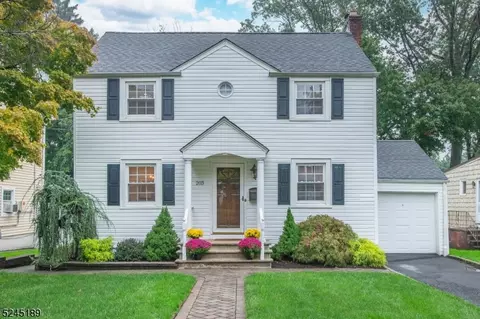203 Stonehouse Rd, Glen Ridge, NJ 07028