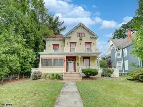 627 Wyoming, Elizabeth, NJ 07208