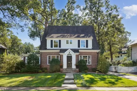 5 Primrose Pl, Summit, NJ 07901