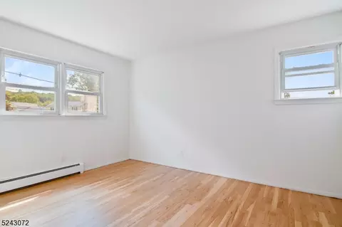 1 Meadow Dr, Dover, NJ 07801 photo 16