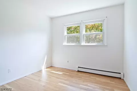 1 Meadow Dr, Dover, NJ 07801 photo 17