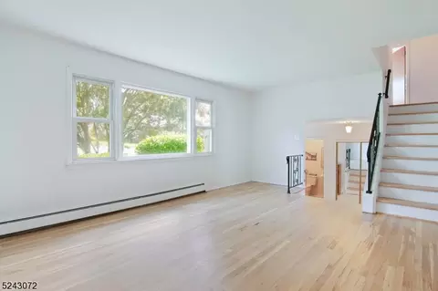 1 Meadow Dr, Dover, NJ 07801 photo 7