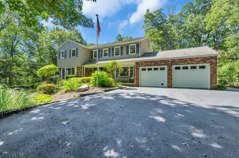 61 Walnut Valley Rd, Blairstown Twp, NJ 07832