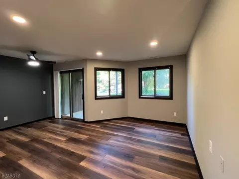 2 Jackson Hole #7, Vernon, NJ 07462
