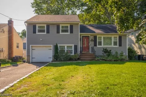 1838 Vauxhall Rd, Union, NJ 07083