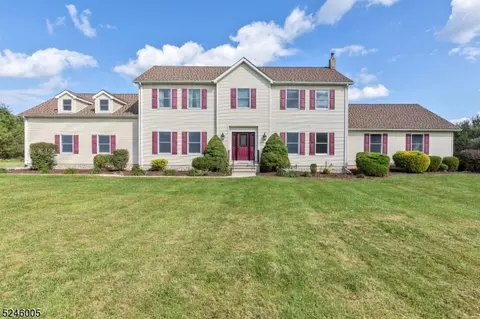 108 Rake Factory Rd, Flemington, NJ 08822