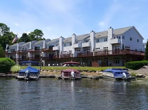 9 St Charles Ave #9, West Milford Twp, NJ 07421