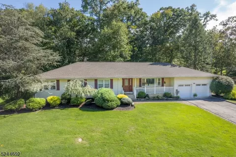128 Konner Ave, Pine Brook, NJ 07058