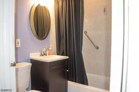 522 Warfield Rd, North Plainfield, NJ 07063 photo 5