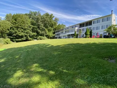 352 C Lake Shr S #C, Montague, NJ 07827
