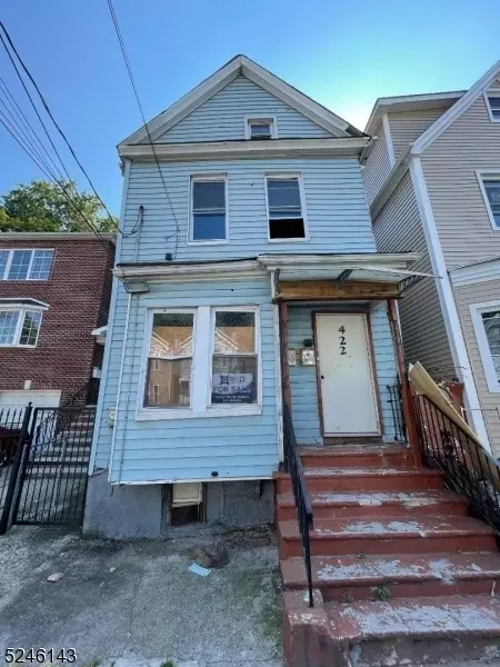 422 S 16th St, Newark, NJ 07103