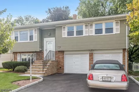 14 Dorothea Ter, Belleville, NJ 07109