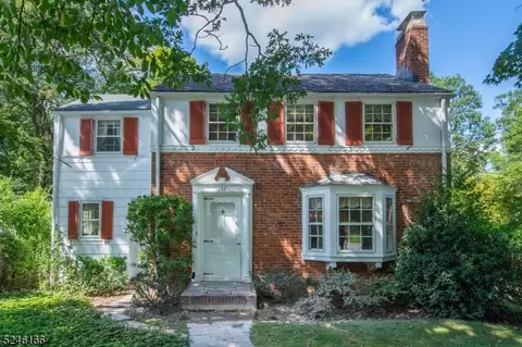 107 Hillside Ave, West Caldwell, NJ 07006