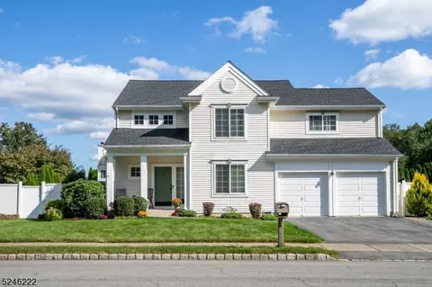 11 Kates Turn, Jefferson, NJ 07438