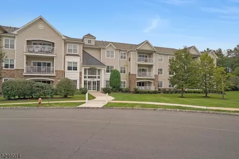 6206 Westover Way #206, Somerset, NJ 08873