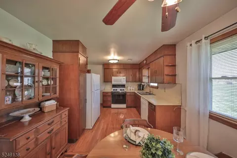 626 Grant St, Alpha, NJ 08865 photo 13