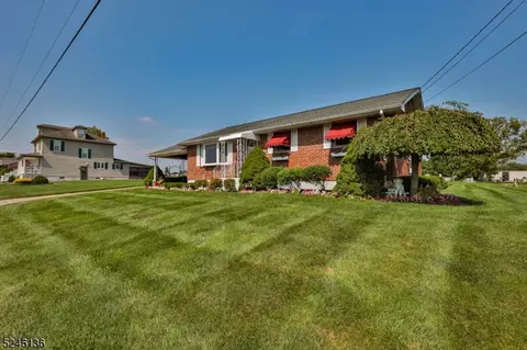 626 Grant St, Alpha, NJ 08865 photo 2