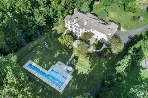 209 King George Rd, Warren, NJ 07059