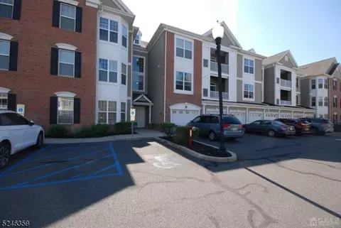 2426 Edward Stec Blvd, Edison, NJ 08837