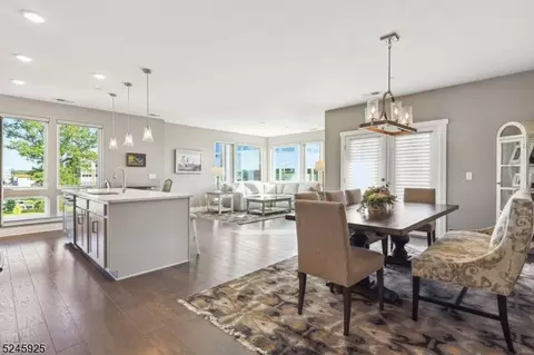 3 Vanderbilt Blvd #307, Florham Park, NJ 07932