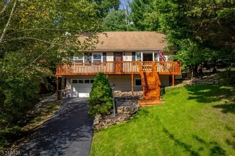 7 King Hill Rd, High Bridge, NJ 08829