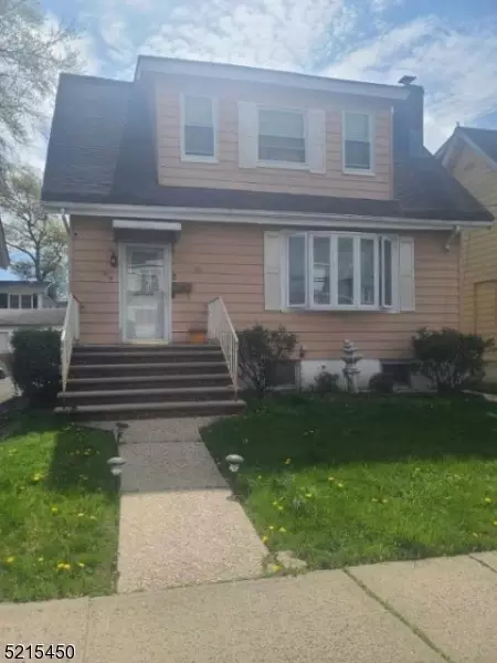 58 Osborne Pl, Irvington, NJ 07111