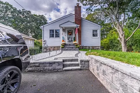 236 Dupont Ave, Hopatcong, NJ 07843