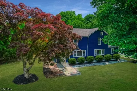 691 Riegelsville Rd, Milford, NJ 08848