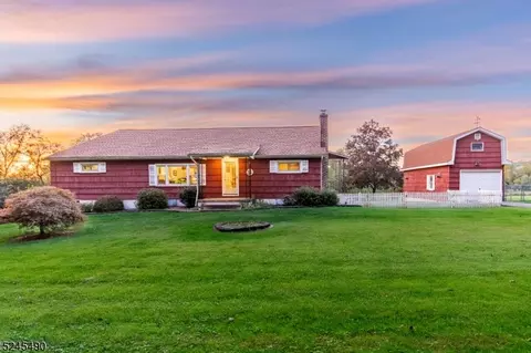 135 Rick Rd, Milford, NJ 08848