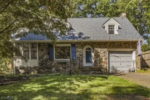 514 Reservoir Dr, Boonton, NJ 07005