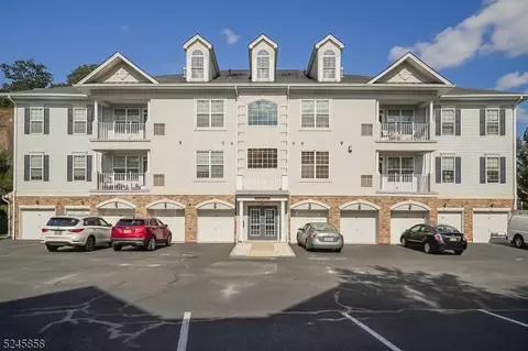 10 Cliff Rd #D2, Woodland Park, NJ 07424