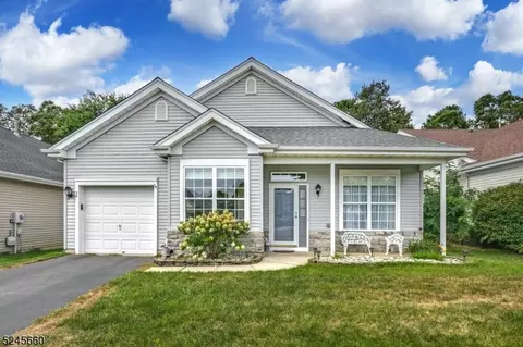 54 Sandpiper Rd, Barnegat Twp, NJ 08005