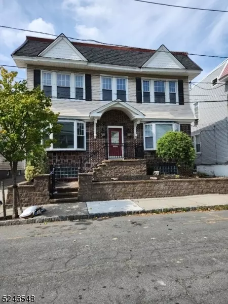 21 Nelson Pl #4, Maplewood, NJ 07040