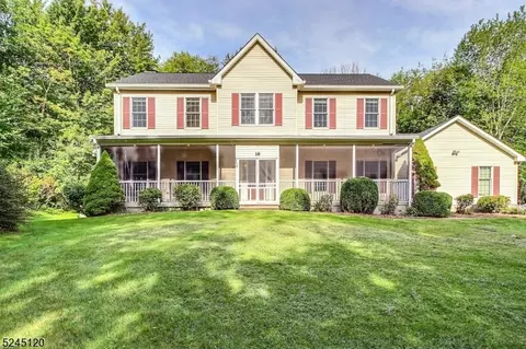 18 Mountain Rd, Newton, NJ 07860