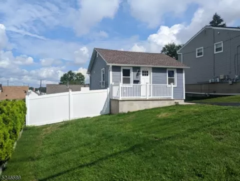 29 Highland Ter, Woodbridge Twp, NJ 08863