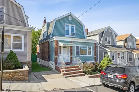1607 80th St, North Bergen, NJ 07047