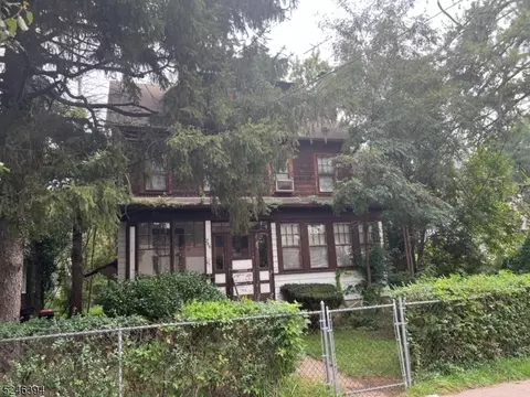 296 Cleveland St, City Of Orange, NJ 07050