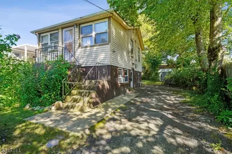 62 Delanco Dr, Parsippany-troy Hills Twp, NJ 07054